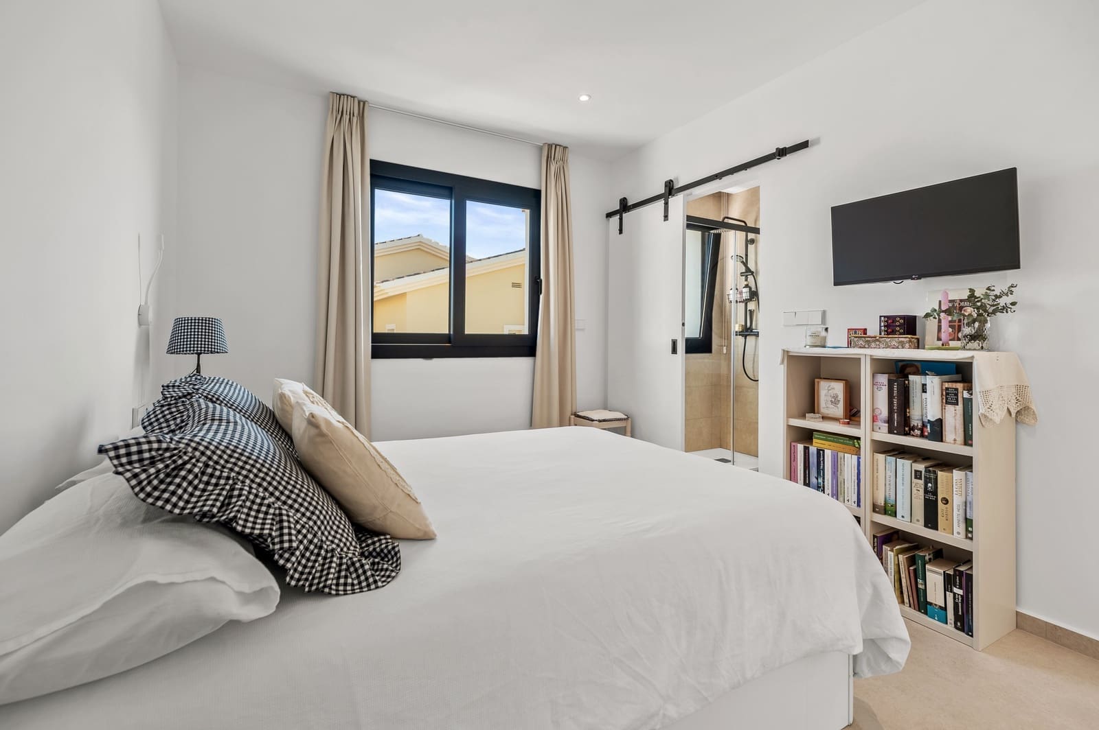 4 makuuhuone Huvila myytävänä paikassa La Nucia mukana uima-altaan 
autotalli - 1 175 000 € (Ref: 9328485)