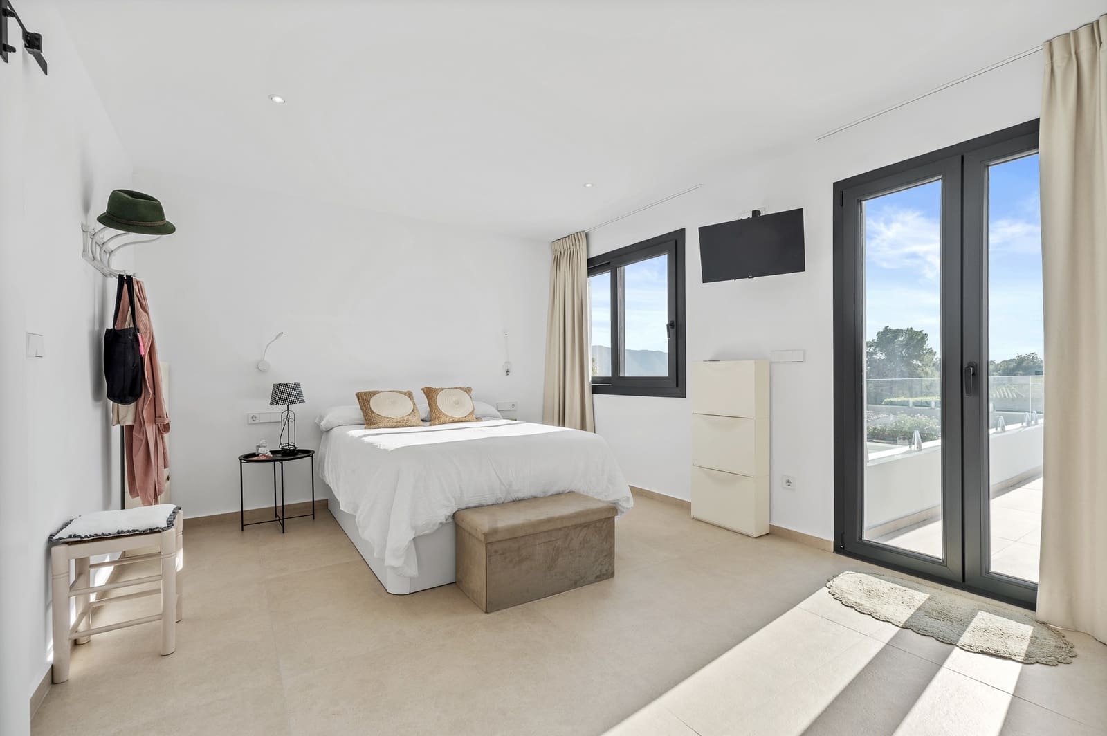 4 makuuhuone Huvila myytävänä paikassa La Nucia mukana uima-altaan 
autotalli - 1 175 000 € (Ref: 9328485)