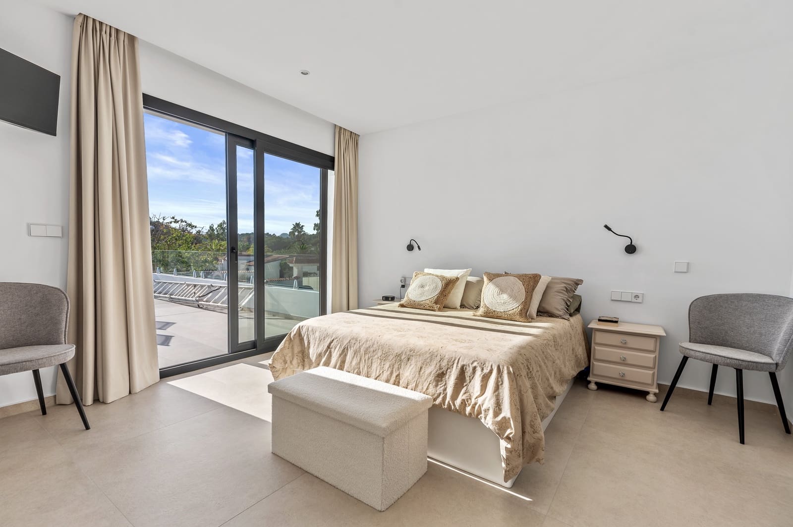 4 makuuhuone Huvila myytävänä paikassa La Nucia mukana uima-altaan 
autotalli - 1 175 000 € (Ref: 9328485)