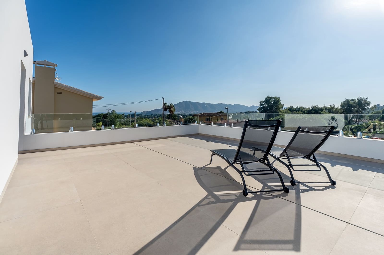 4 makuuhuone Huvila myytävänä paikassa La Nucia mukana uima-altaan 
autotalli - 1 175 000 € (Ref: 9328485)