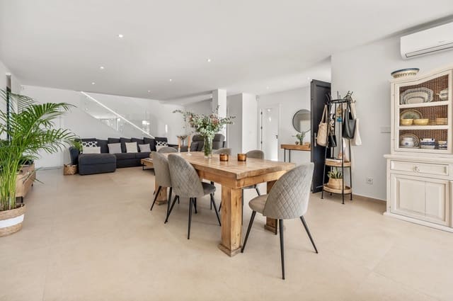 4 Zimmer Villa zu verkaufen in La Nucia mit Pool Garage - 1.175.000 € (Ref: 9328485)