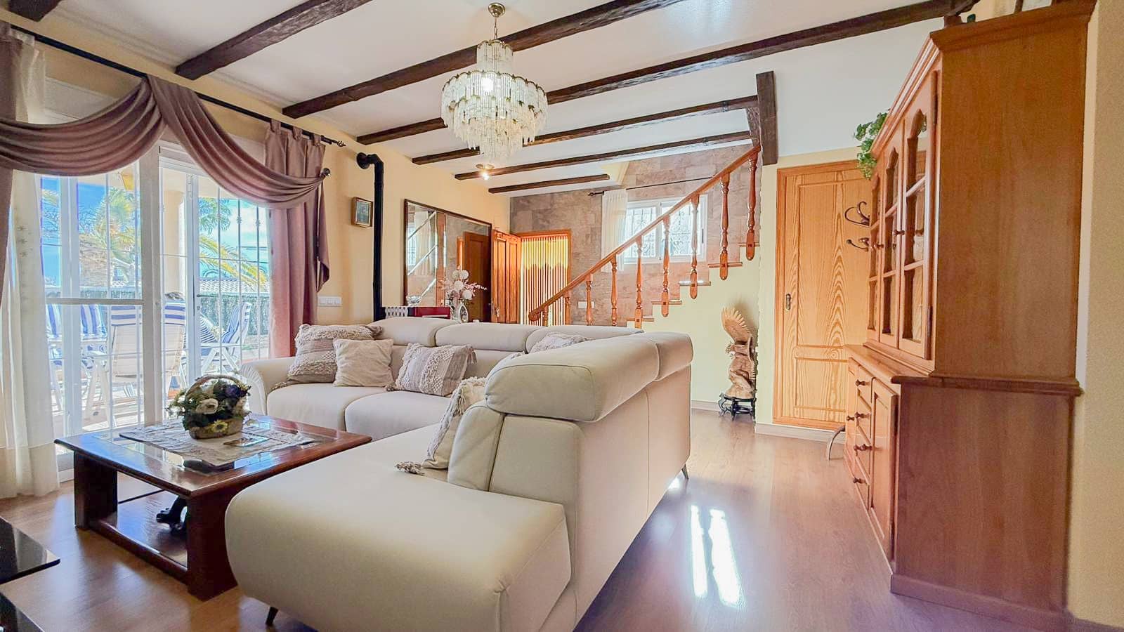 3 Zimmer Villa zu verkaufen in La Nucia mit Pool Garage - 530.000 € (Ref: 9328486)