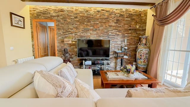 3 Zimmer Villa zu verkaufen in La Nucia mit Pool Garage - 530.000 € (Ref: 9328486)