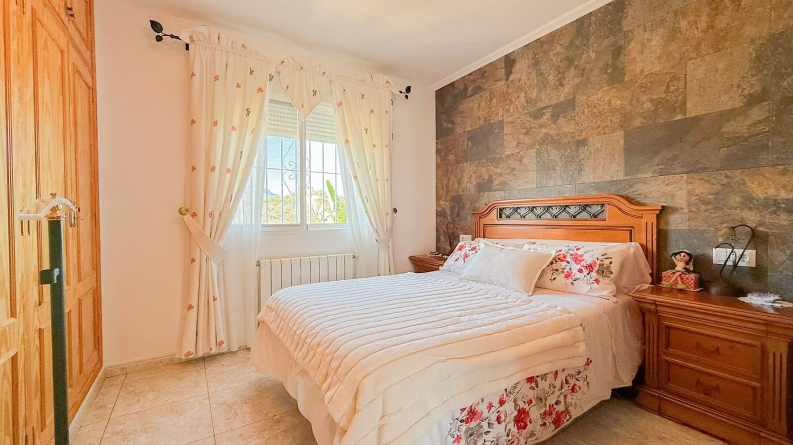 3 Zimmer Villa zu verkaufen in La Nucia mit Pool Garage - 530.000 € (Ref: 9328486)