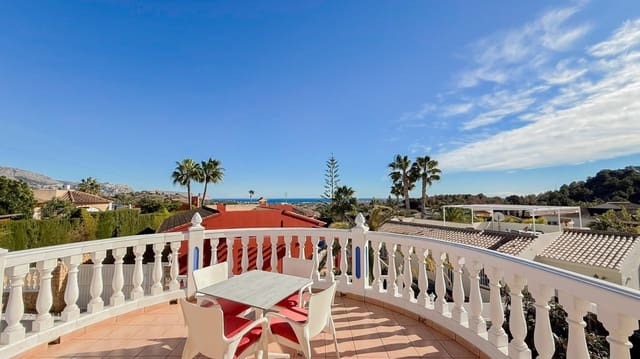 3 Zimmer Villa zu verkaufen in La Nucia mit Pool Garage - 530.000 € (Ref: 9328486)