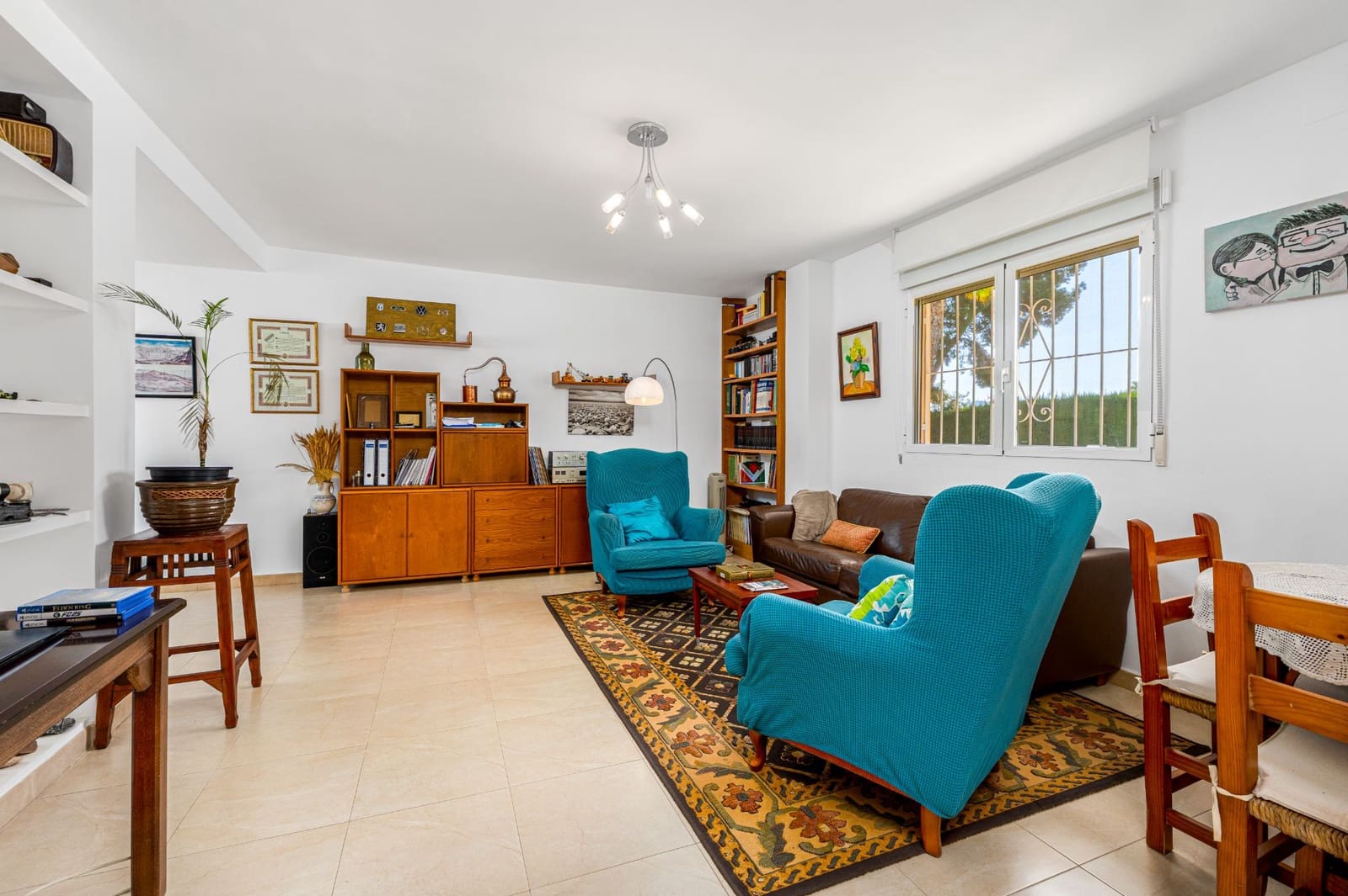 4 makuuhuone Huvila myytävänä paikassa La Nucia mukana uima-altaan 
autotalli - 645 000 € (Ref: 9328488)