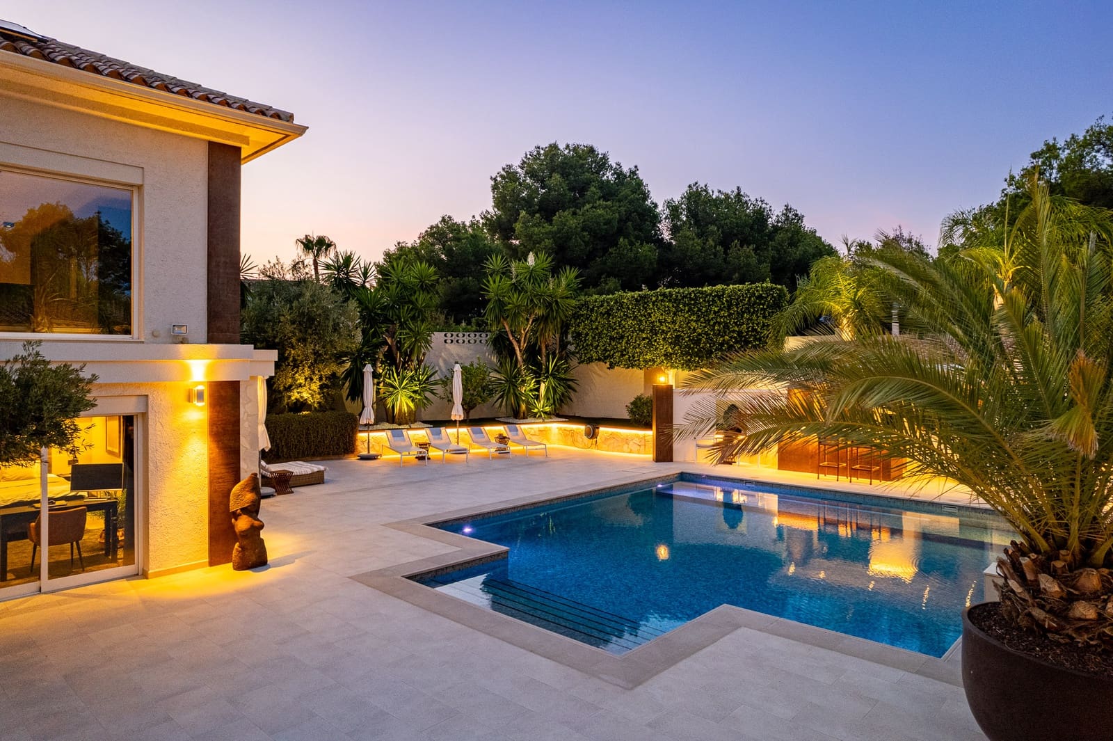 6 Zimmer Villa zu verkaufen in La Nucia mit Pool Garage - 1.800.000 € (Ref: 9328492)