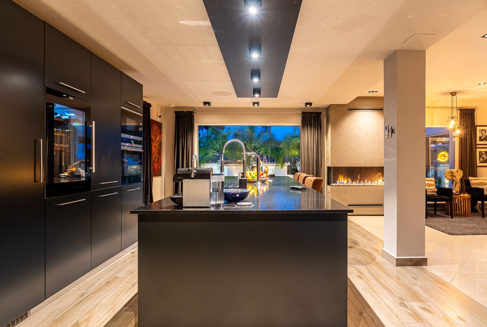 6 Zimmer Villa zu verkaufen in La Nucia mit Pool Garage - 1.800.000 € (Ref: 9328492)