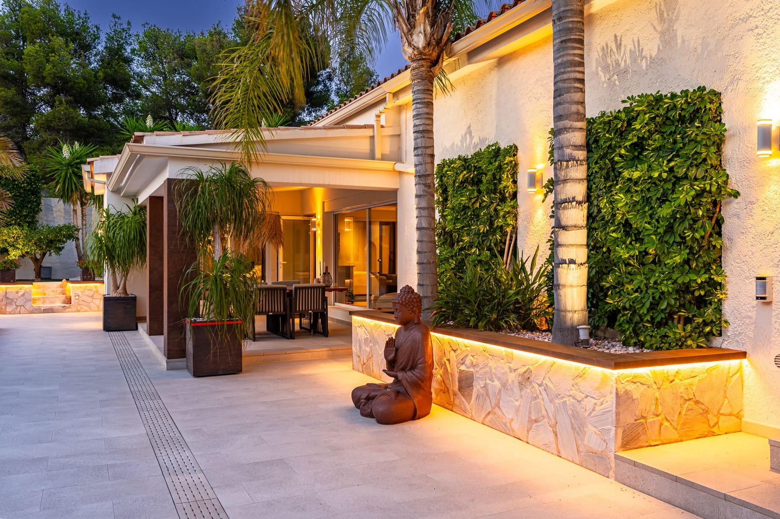 6 Zimmer Villa zu verkaufen in La Nucia mit Pool Garage - 1.800.000 € (Ref: 9328492)