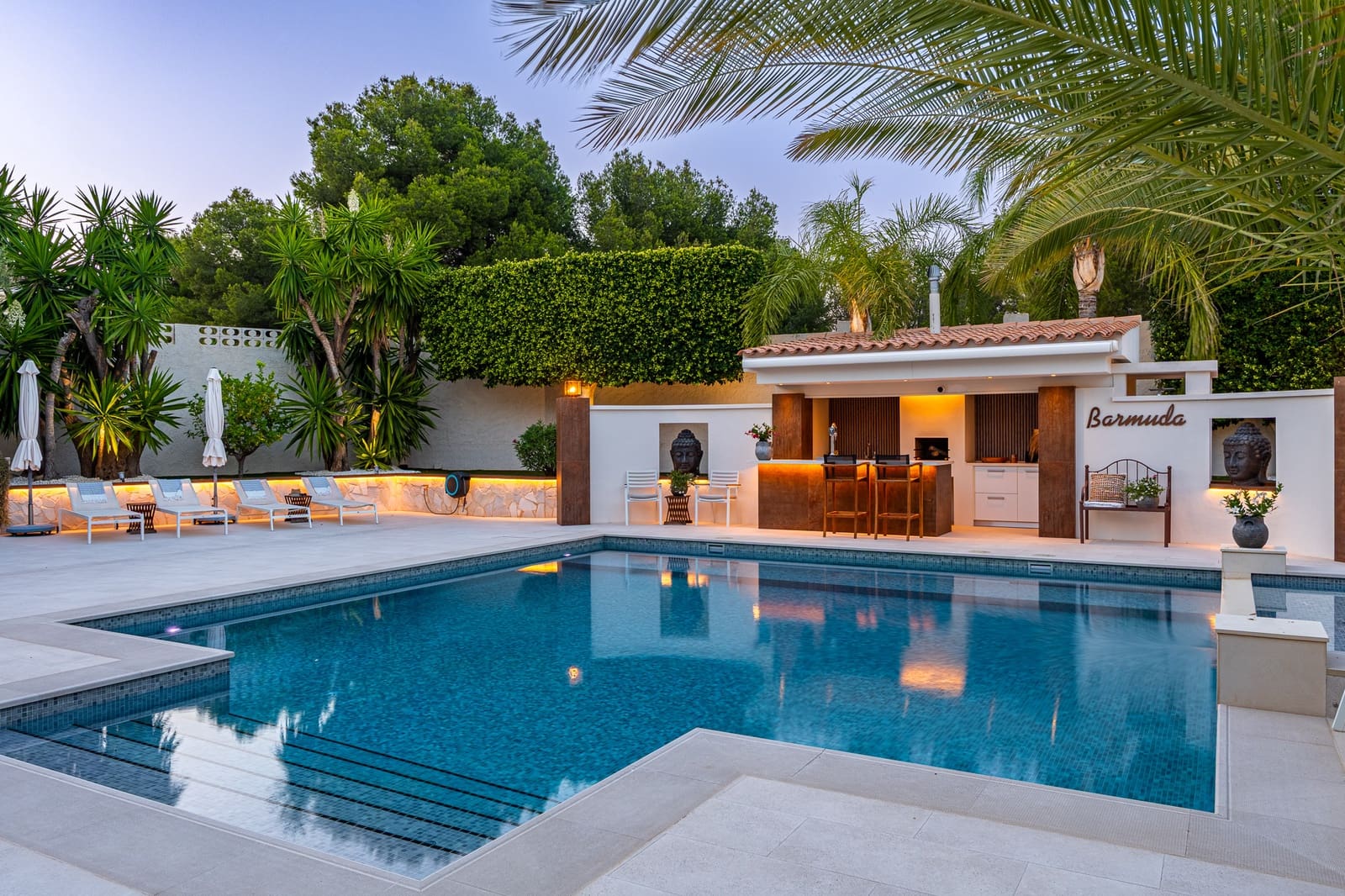 6 Zimmer Villa zu verkaufen in La Nucia mit Pool Garage - 1.800.000 € (Ref: 9328492)