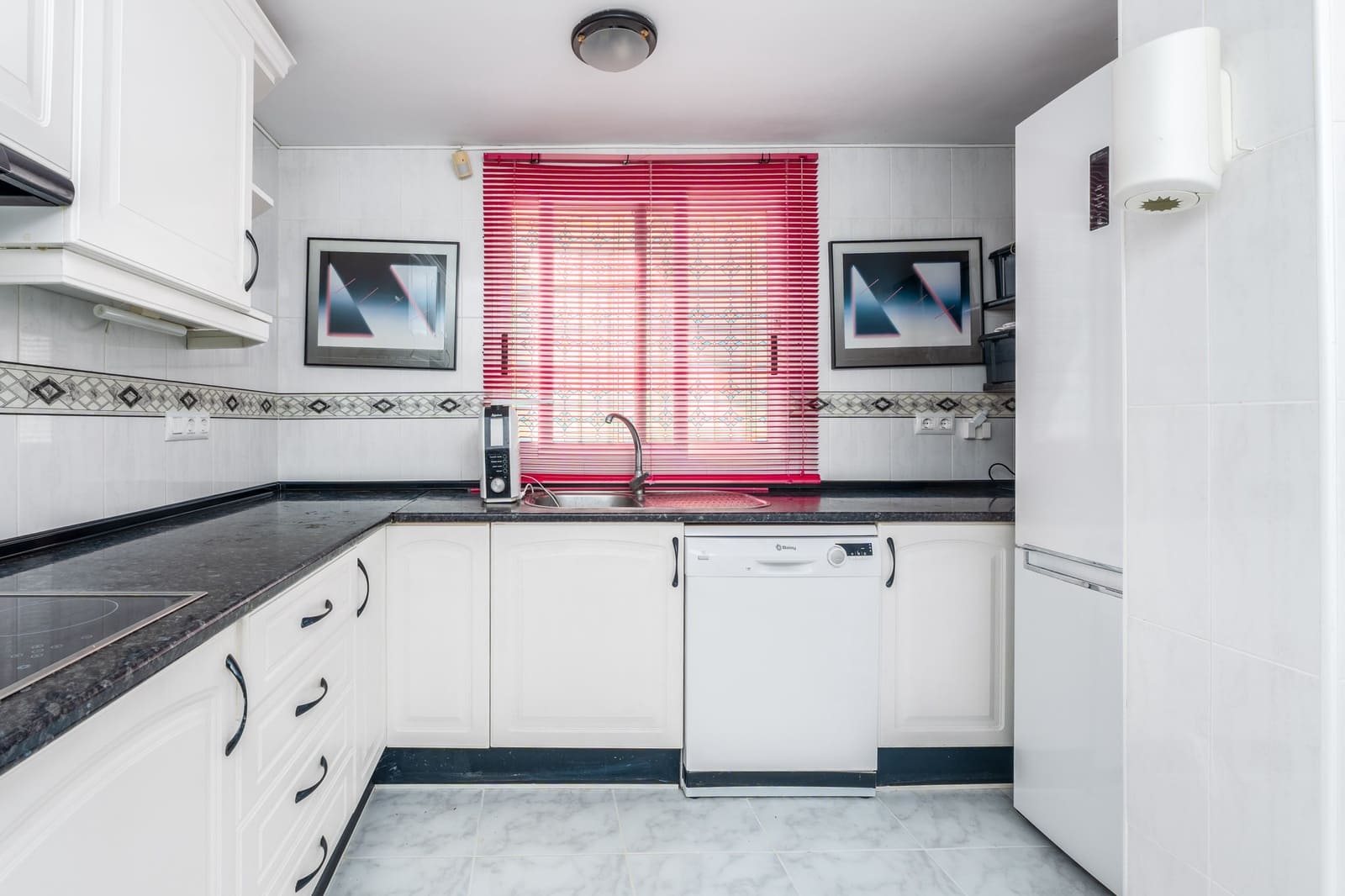 Chalet de 3 habitaciones en La Nucia en venta con piscina - 495.000 € (Ref: 9328493)