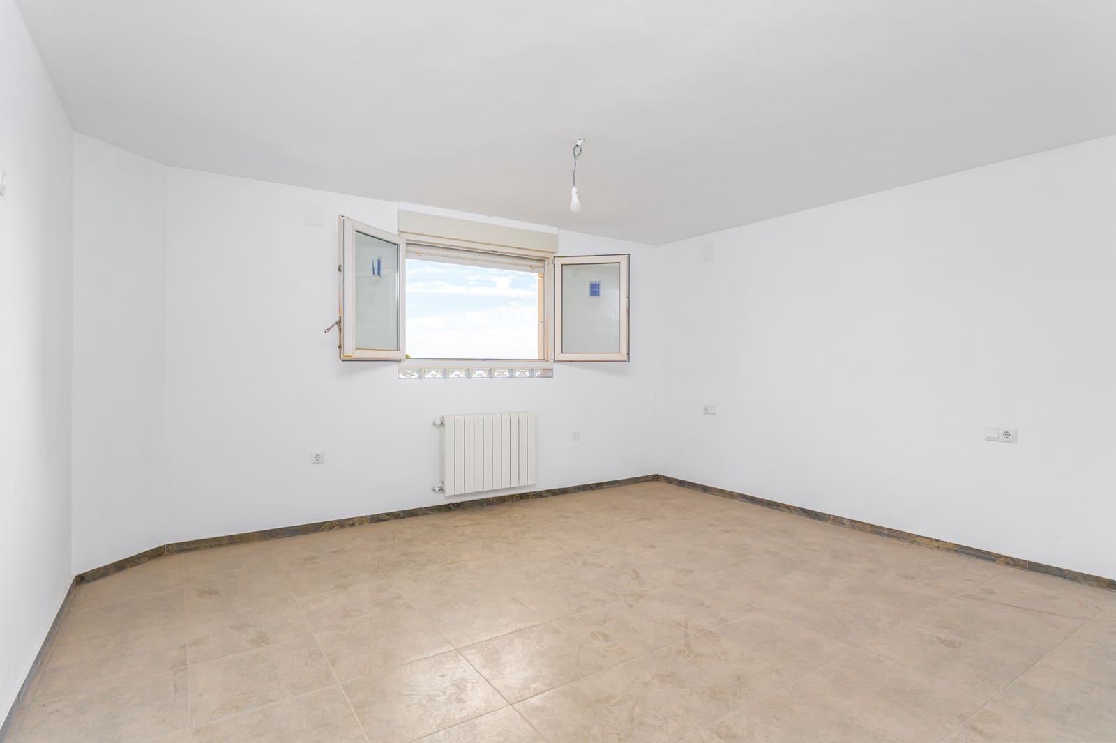 4 chambre Villa/Maison à vendre à La Nucia avec garage - 750 000 € (Ref: 9328494)