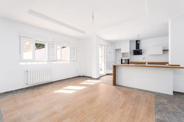 4 chambre Villa/Maison à vendre à La Nucia avec garage - 750 000 € (Ref: 9328494)