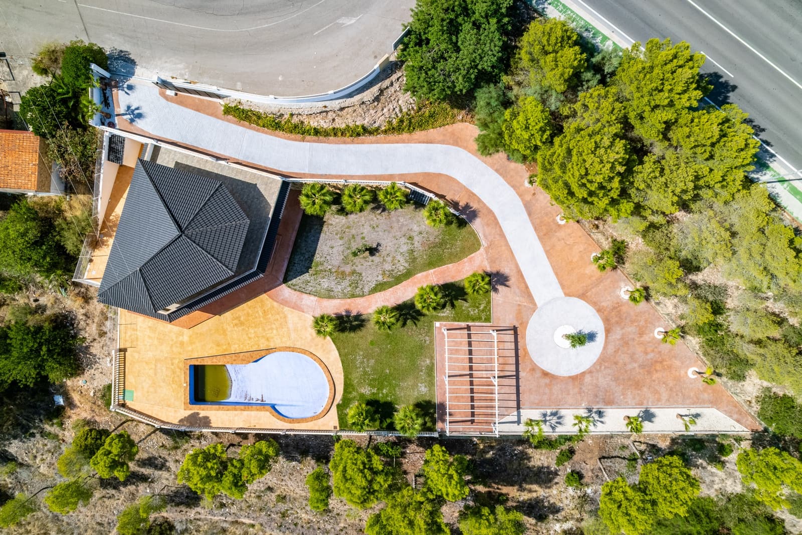 4 chambre Villa/Maison à vendre à La Nucia avec garage - 750 000 € (Ref: 9328494)