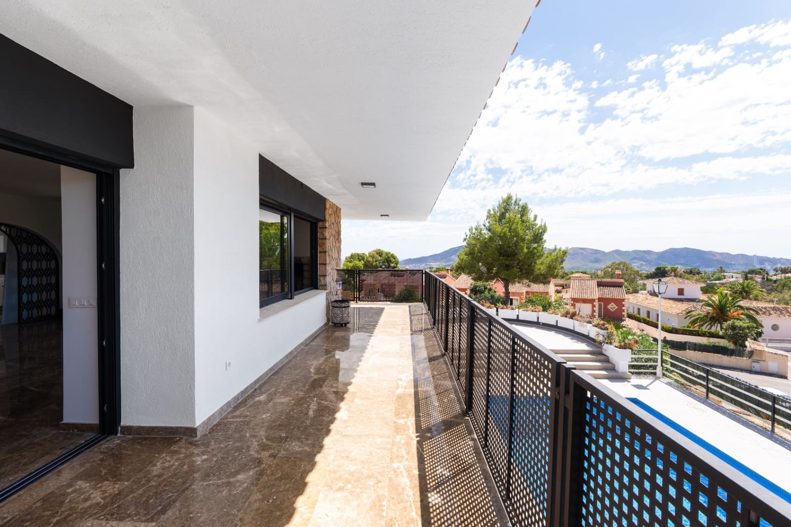 4 chambre Villa/Maison à vendre à La Nucia avec piscine garage - 950 000 € (Ref: 9328495)