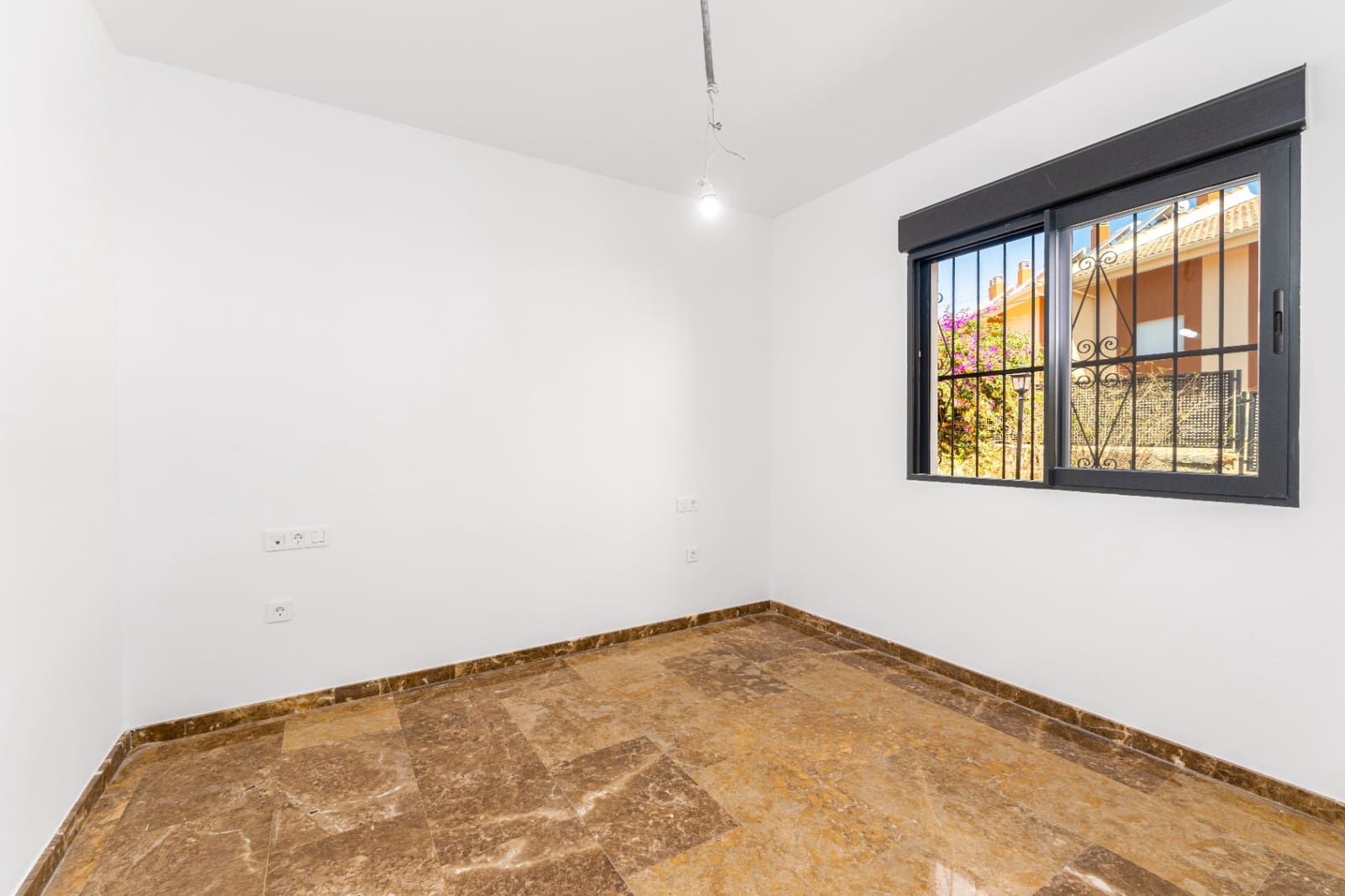 4 chambre Villa/Maison à vendre à La Nucia avec piscine garage - 950 000 € (Ref: 9328495)