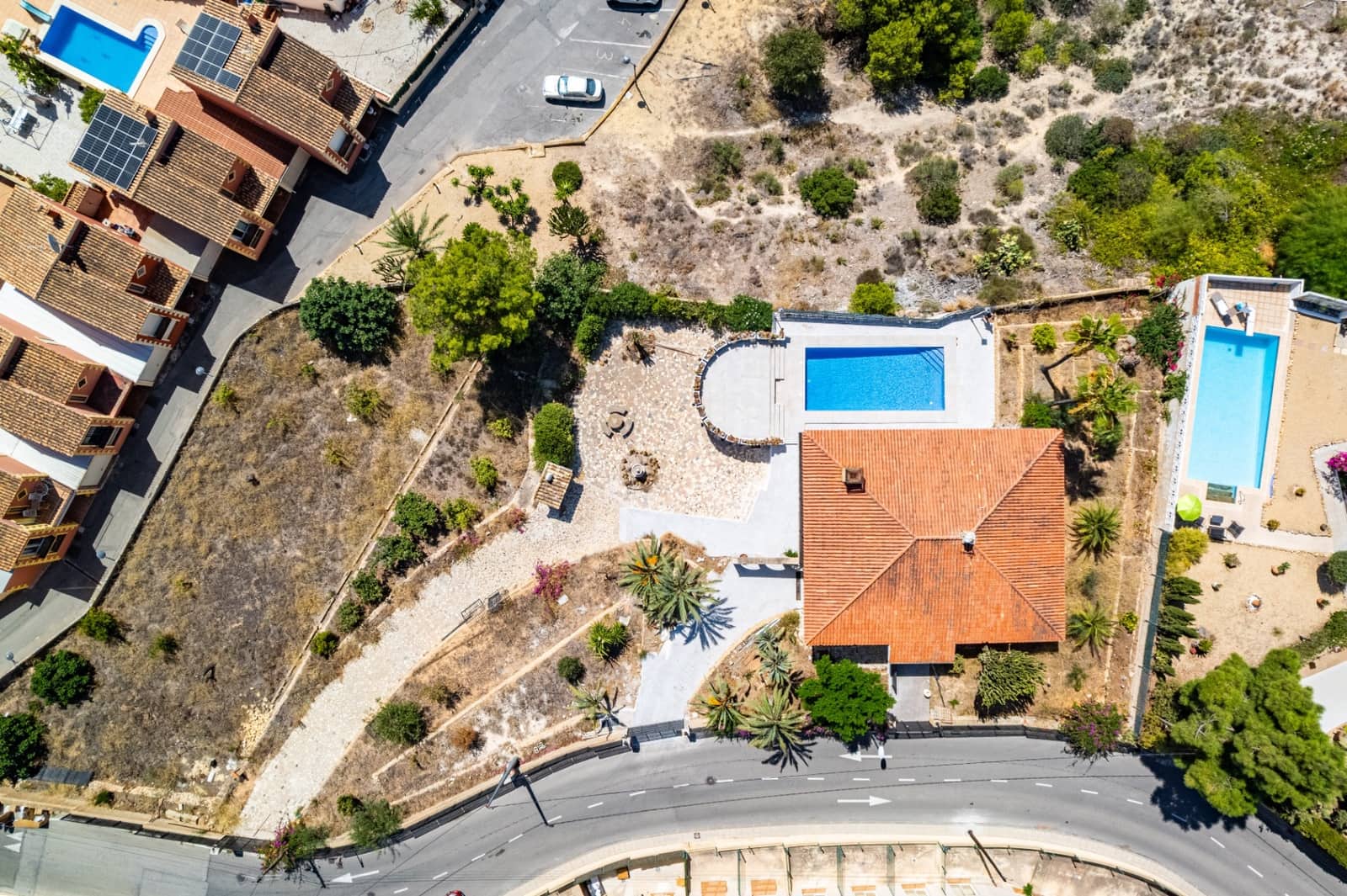 4 chambre Villa/Maison à vendre à La Nucia avec piscine garage - 950 000 € (Ref: 9328495)