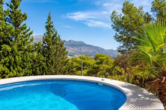 4 bedroom Villa for sale in La Nucia with pool garage - € 490,000 (Ref: 9328496)