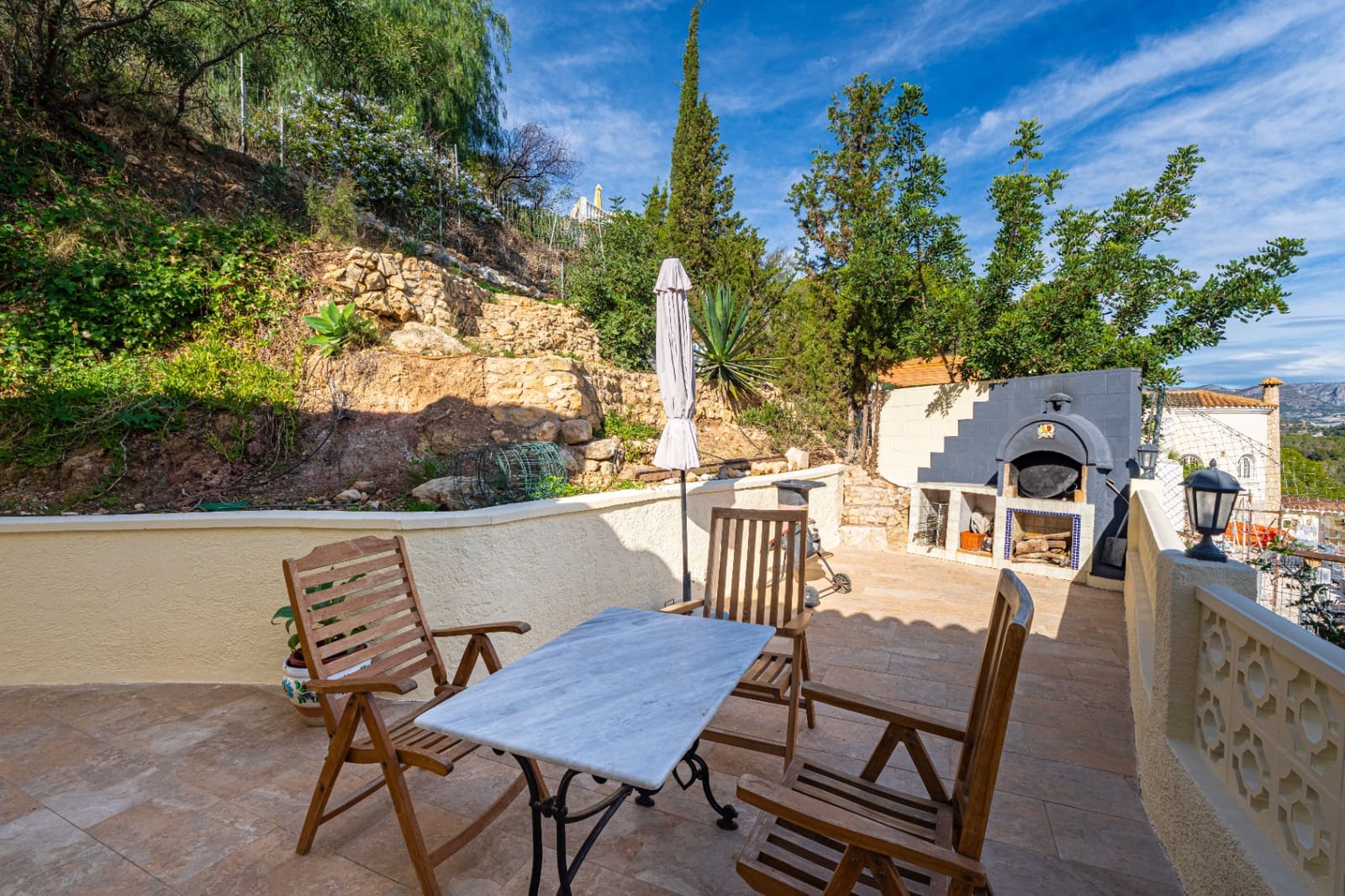 4 bedroom Villa for sale in La Nucia with pool garage - € 490,000 (Ref: 9328496)