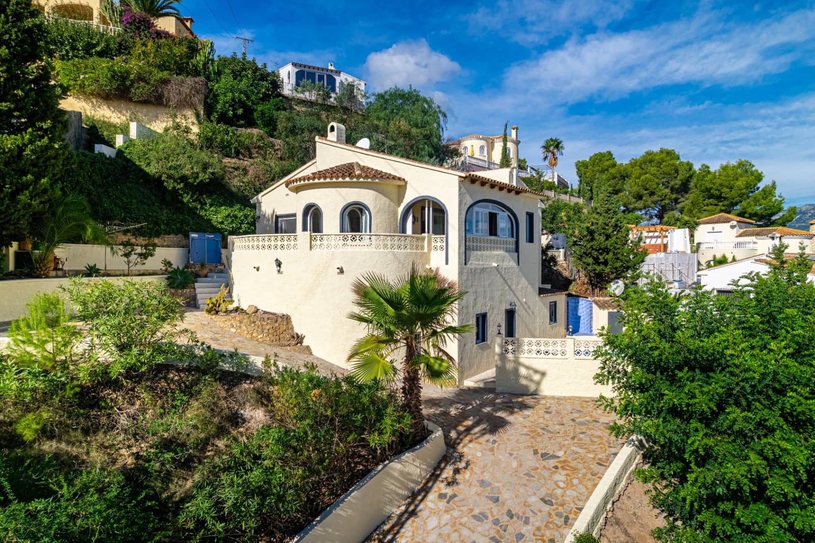 4 bedroom Villa for sale in La Nucia with pool garage - € 490,000 (Ref: 9328496)