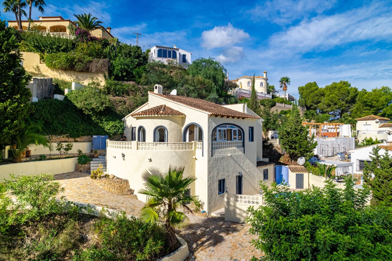 4 bedroom Villa for sale in La Nucia with pool garage - € 490,000 (Ref: 9328496)