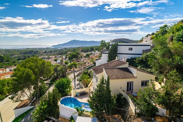 4 bedroom Villa for sale in La Nucia with pool garage - € 490,000 (Ref: 9328496)