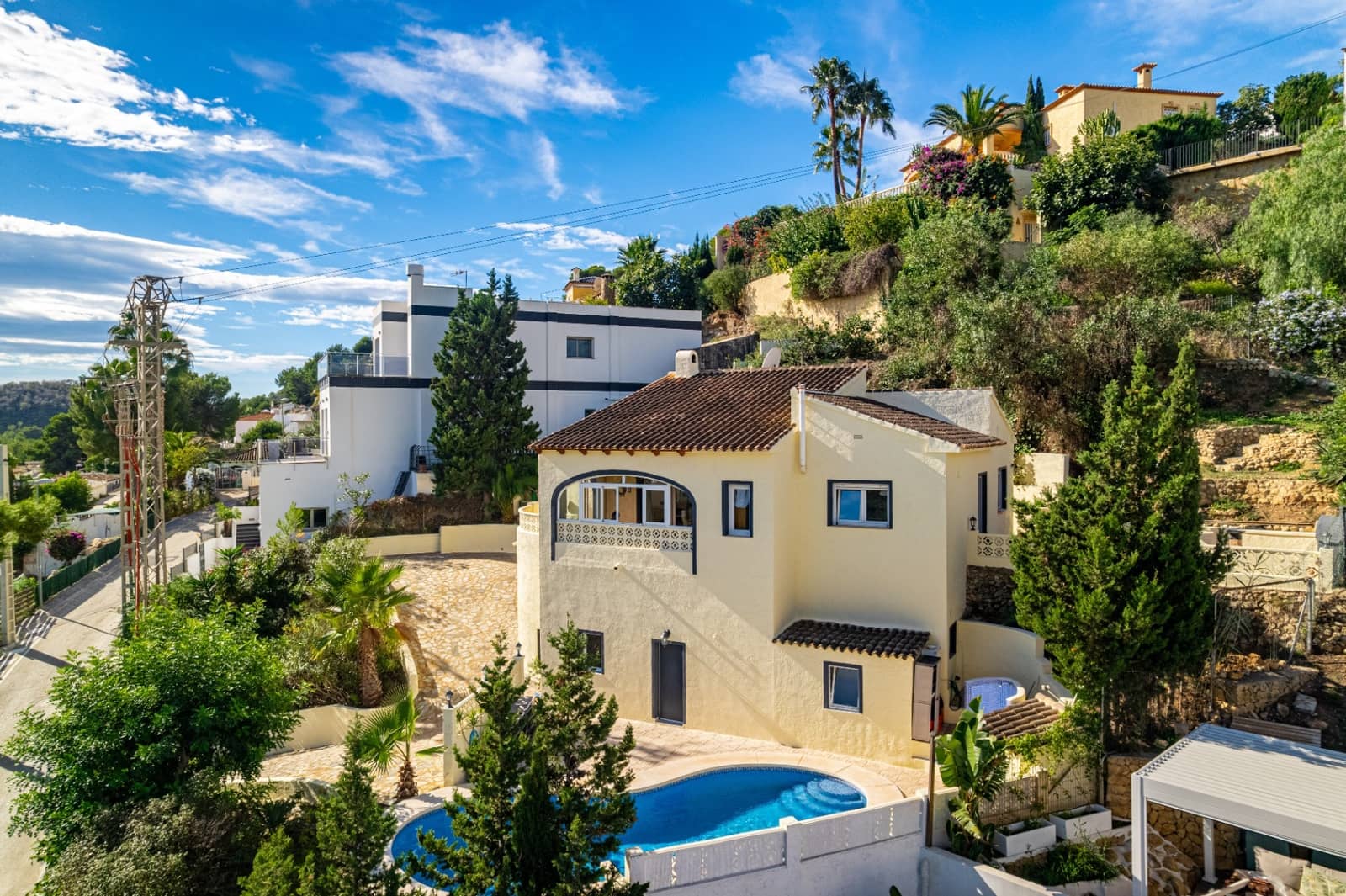 4 bedroom Villa for sale in La Nucia with pool garage - € 490,000 (Ref: 9328496)