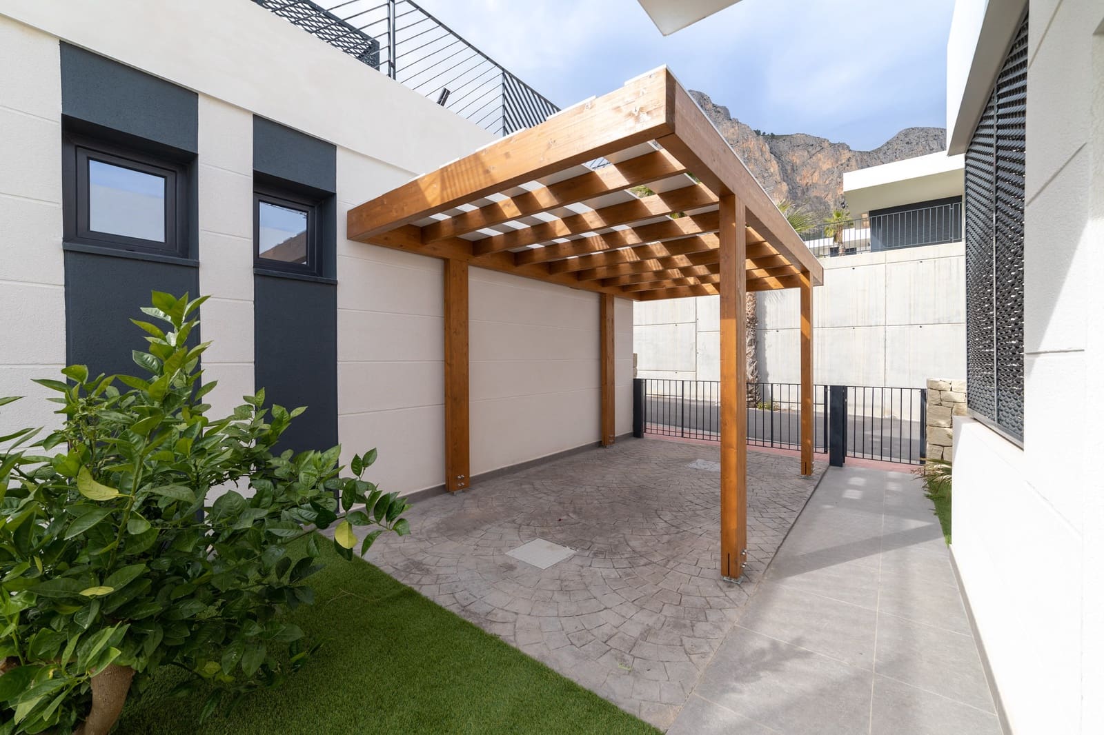 3 Zimmer Villa zu verkaufen in Polop mit Pool Garage - 495.000 € (Ref: 9328497)