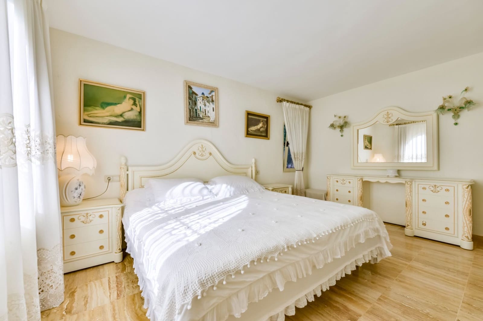 6 bedroom Villa for sale in Altea with pool garage - € 2,930,000 (Ref: 9328506)