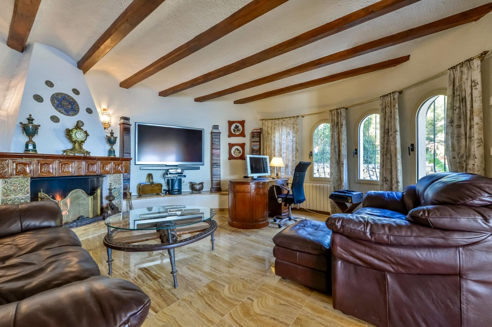 6 bedroom Villa for sale in Altea with pool garage - € 2,930,000 (Ref: 9328506)