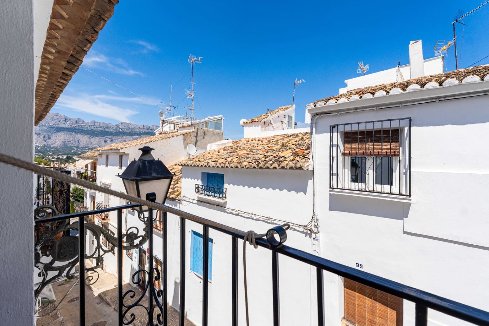 5 bedroom Townhouse for sale in Altea - € 365,000 (Ref: 9328515)