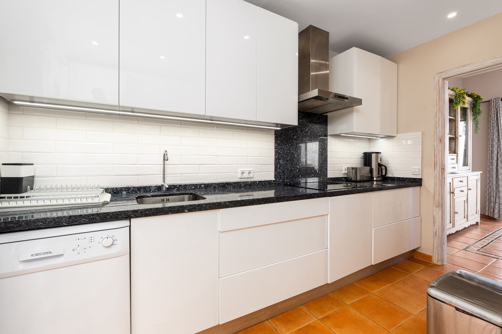 4 slaapkamer Huis te koop in Altea met zwembad garage - € 520.000 (Ref: 9328516)