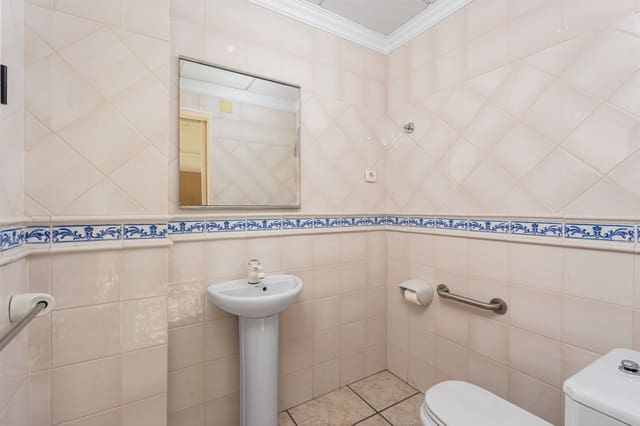 1 bedroom Office for sale in Altea - € 350,000 (Ref: 9328519)