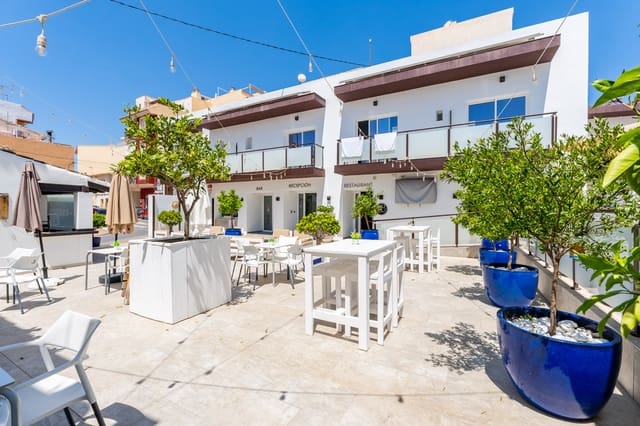 13 bedroom Hotel for sale in Alfaz del Pi / L'Alfàs del Pi with pool - € 1,850,000 (Ref: 9328520)