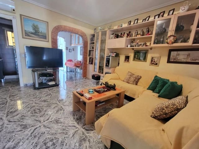 2 bedroom Villa for sale in Los Frutales, Torrevieja with pool - € 169,000 (Ref: 9329537)