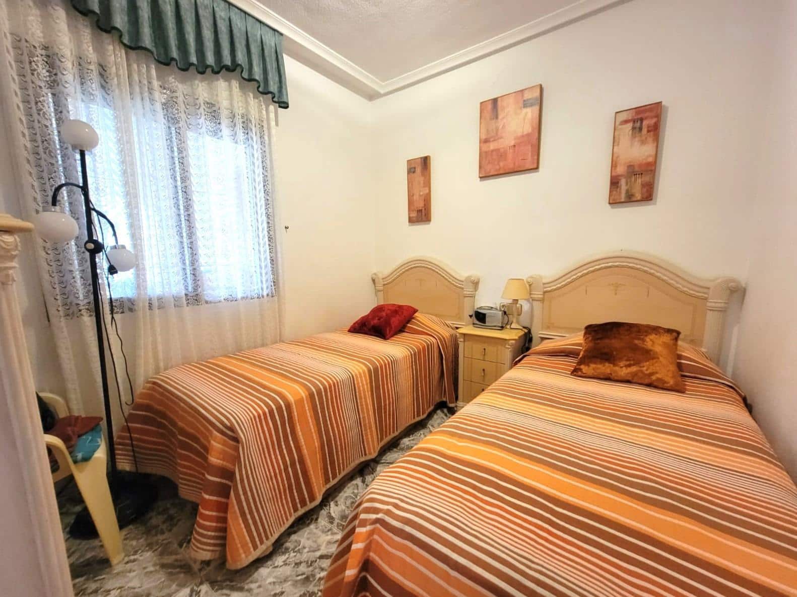 2 bedroom Villa for sale in Torrevieja with pool - € 169,000 (Ref: 9329537)