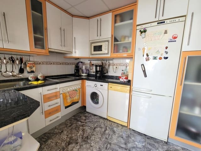 2 bedroom Villa for sale in Los Frutales, Torrevieja with pool - € 169,000 (Ref: 9329537)