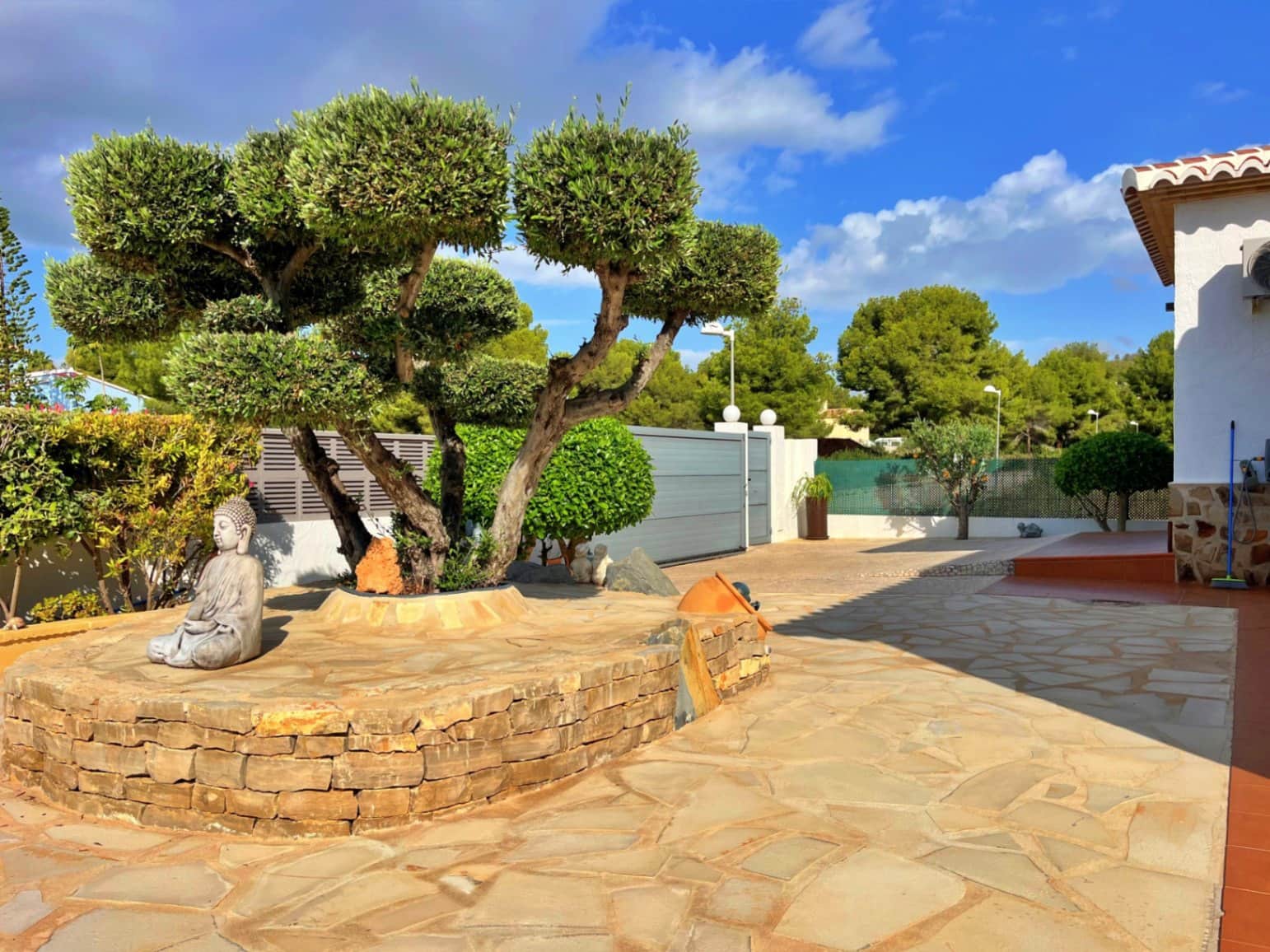 Chalet de 4 habitaciones en Calpe / Calp en venta con piscina garaje - 899.500 € (Ref: 9335380)