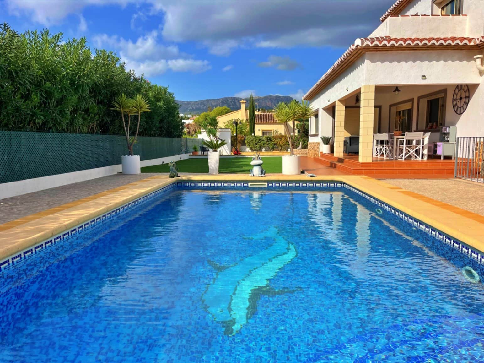 Chalet de 4 habitaciones en Calpe / Calp en venta con piscina garaje - 899.500 € (Ref: 9335380)