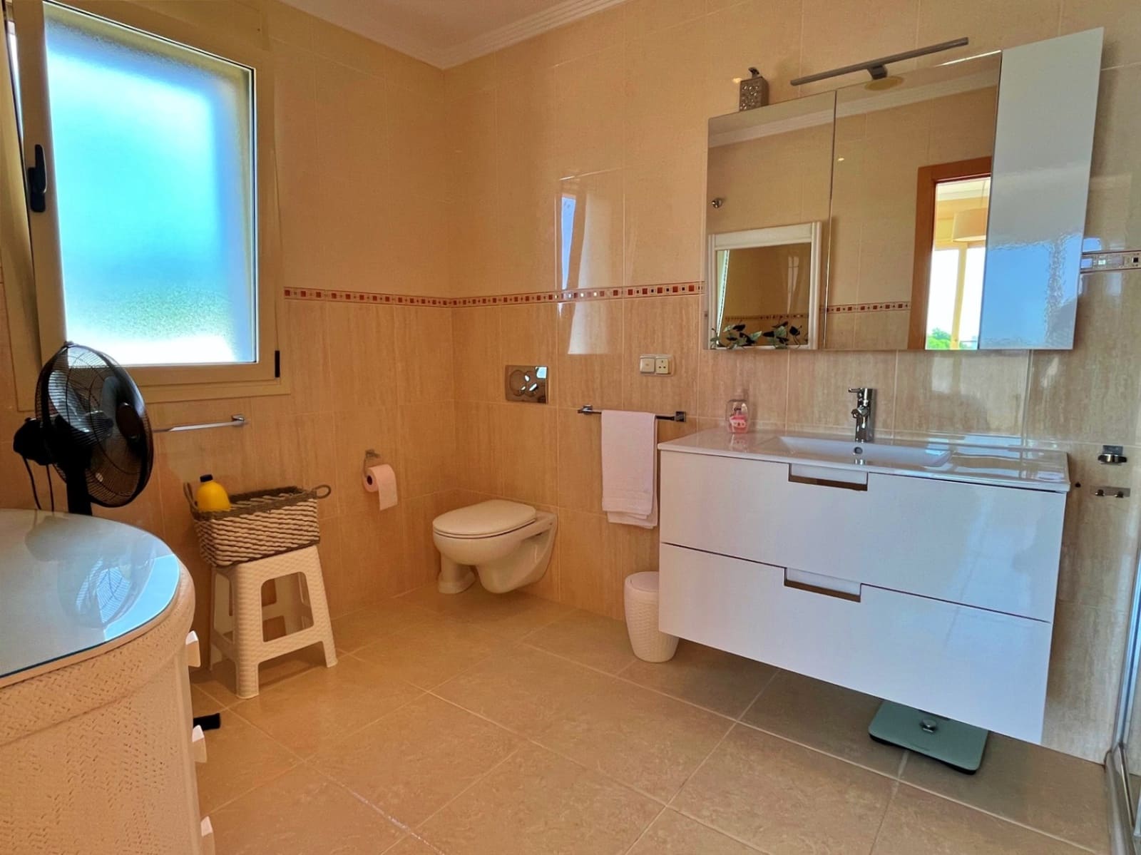 Chalet de 4 habitaciones en Calpe / Calp en venta con piscina garaje - 899.500 € (Ref: 9335380)