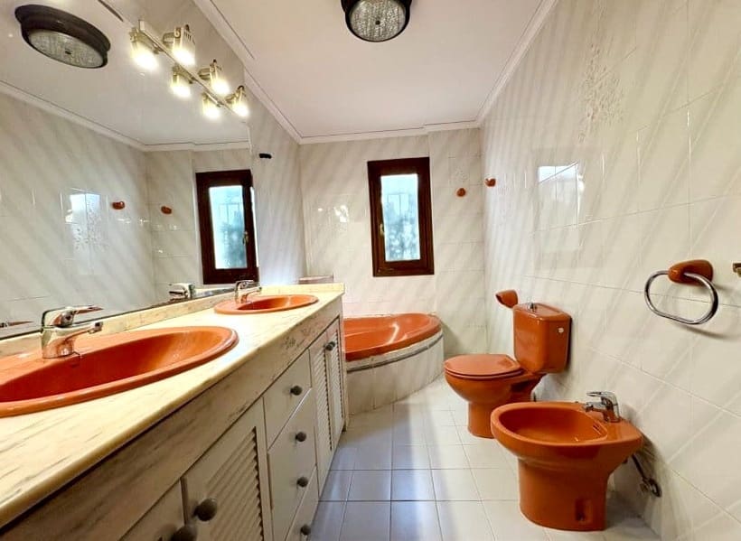 4 bedroom Villa for sale in Denia with pool garage - € 490,000 (Ref: 9340172)