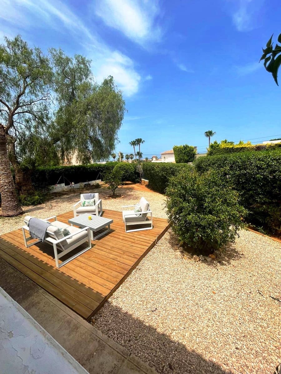 4 bedroom Villa for sale in Denia with pool garage - € 490,000 (Ref: 9340172)