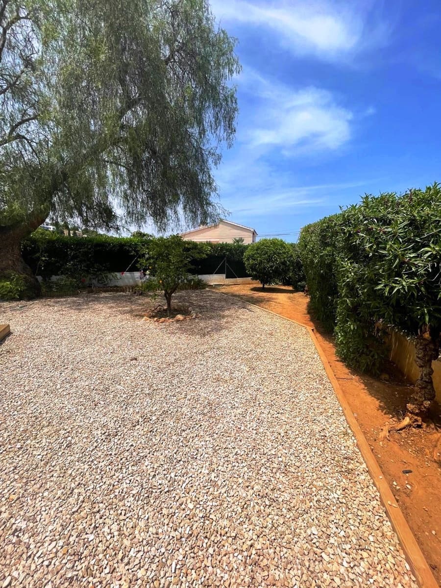 4 bedroom Villa for sale in Denia with pool garage - € 490,000 (Ref: 9340172)