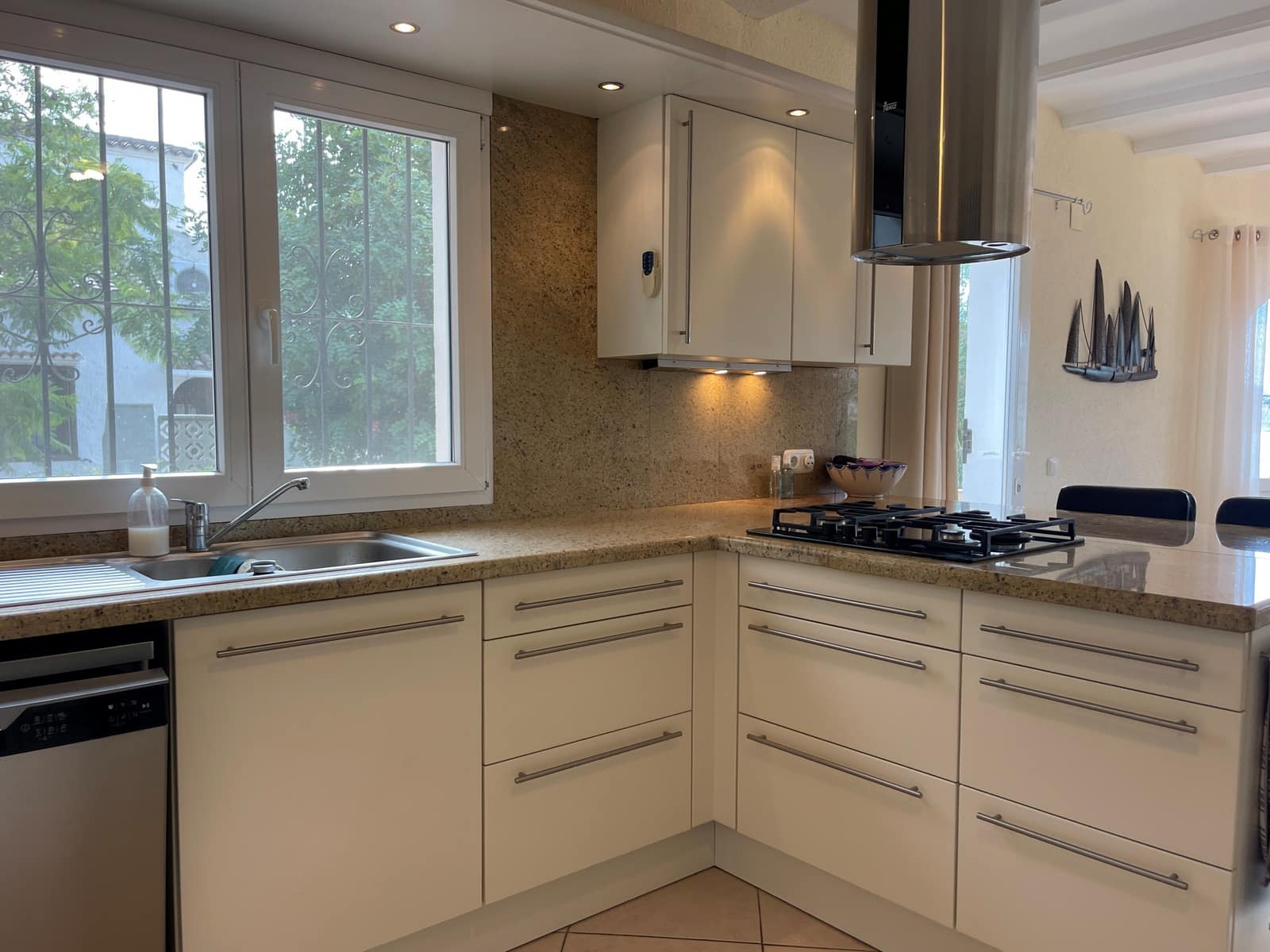 4 Zimmer Villa zu verkaufen in Moraira mit Pool Garage - 1.950.000 € (Ref: 9347805)