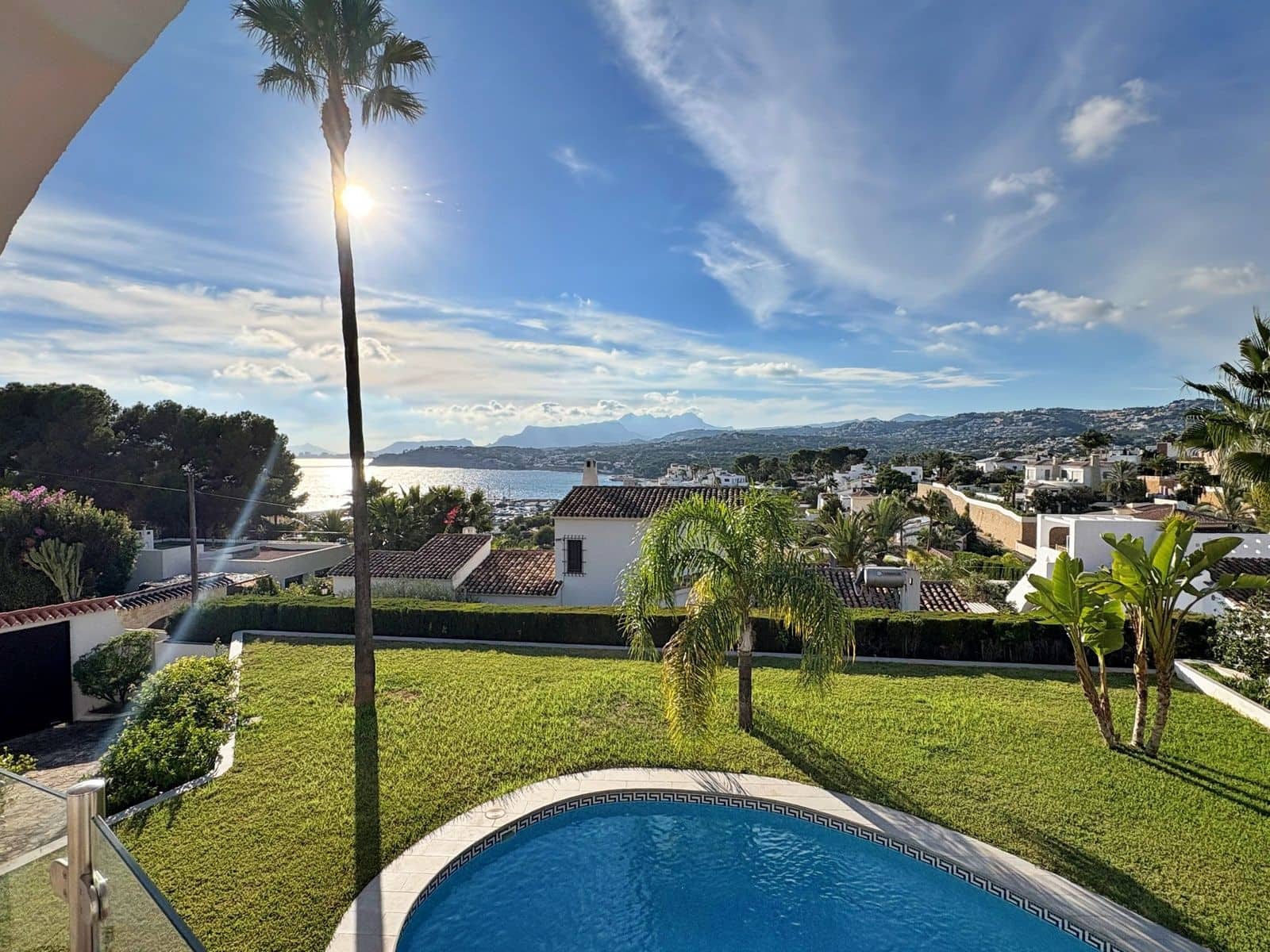 4 Zimmer Villa zu verkaufen in Moraira mit Pool Garage - 1.950.000 € (Ref: 9347805)