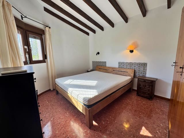 3 soveværelse Villa til leje i Moraira, Teulada-Moraira med swimmingpool garage - € 2.200 (Ref: 9347968)