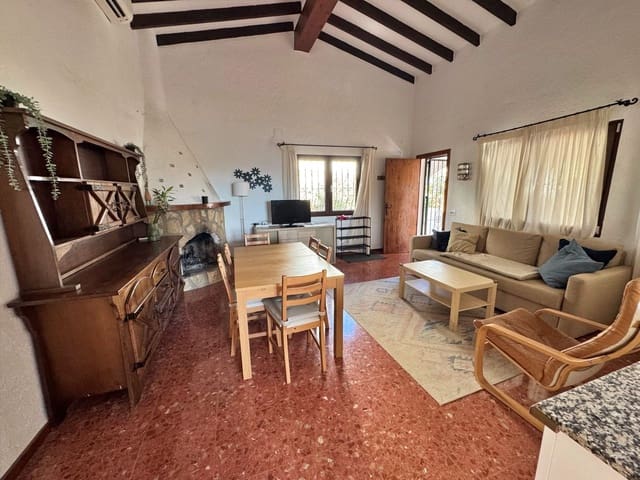 3 soveværelse Villa til leje i Moraira, Teulada-Moraira med swimmingpool garage - € 2.200 (Ref: 9347968)