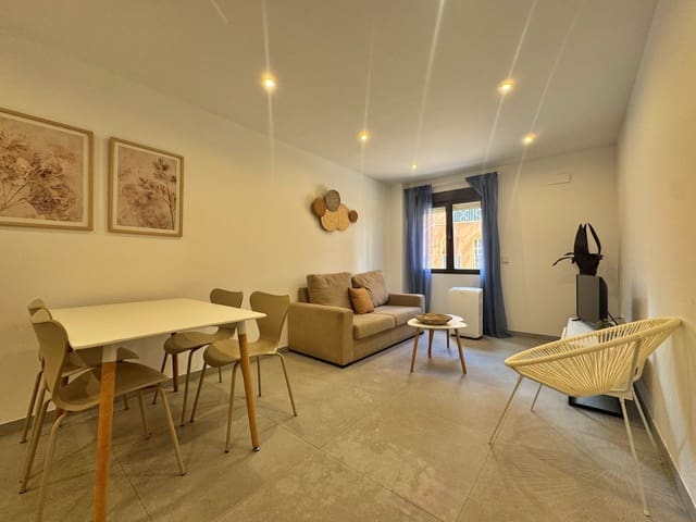 Appartement de 2 chambres à louer à Moraira, Teulada-Moraira - 900 € (Ref: 9357710)