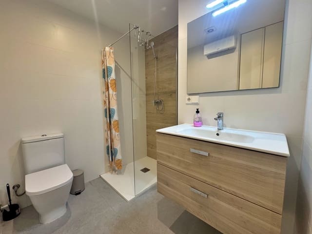 Appartement de 2 chambres à louer à Moraira, Teulada-Moraira - 900 € (Ref: 9357710)