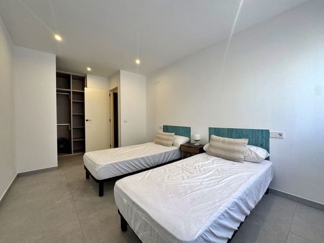 Appartement de 2 chambres à louer à Moraira, Teulada-Moraira - 900 € (Ref: 9357710)